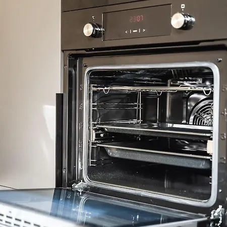 公寓 Myslbekova 5 *